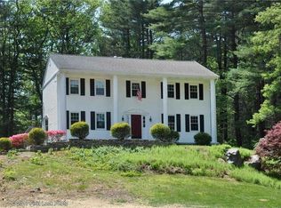 11 Congdon Hill Rd, Saunderstown, RI 02874