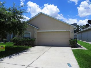 30150 Rattana Ct, Zephyrhills, FL 33545