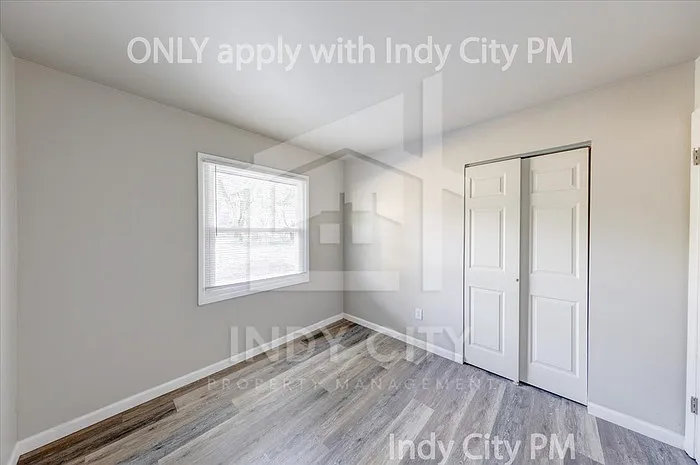 3118 N Richardt Ave — Photo 13