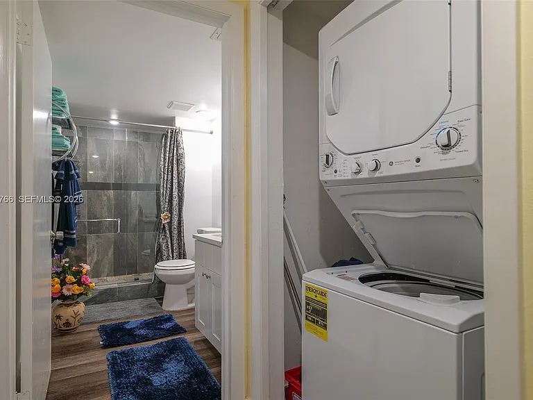 7200 Radice Ct #309 — Photo 32