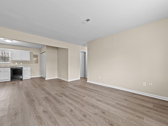 5th image of 510 Harden St #A