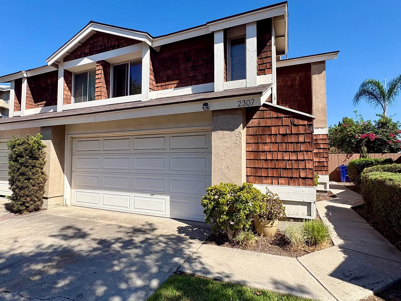 4 bed, 2.5 bath, 1771 sqft, $3,600 — Photo 2