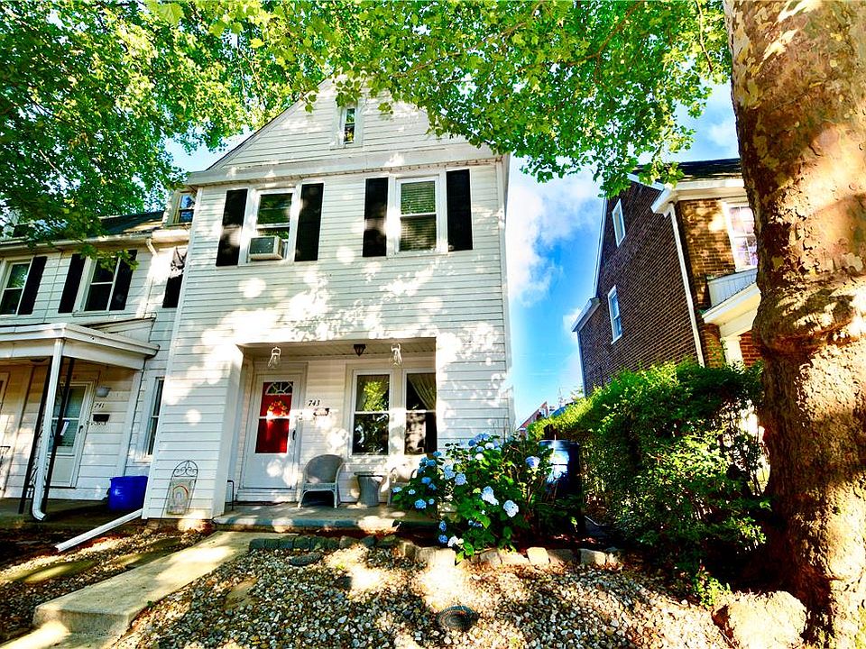 1st image of 743 Dellwood St