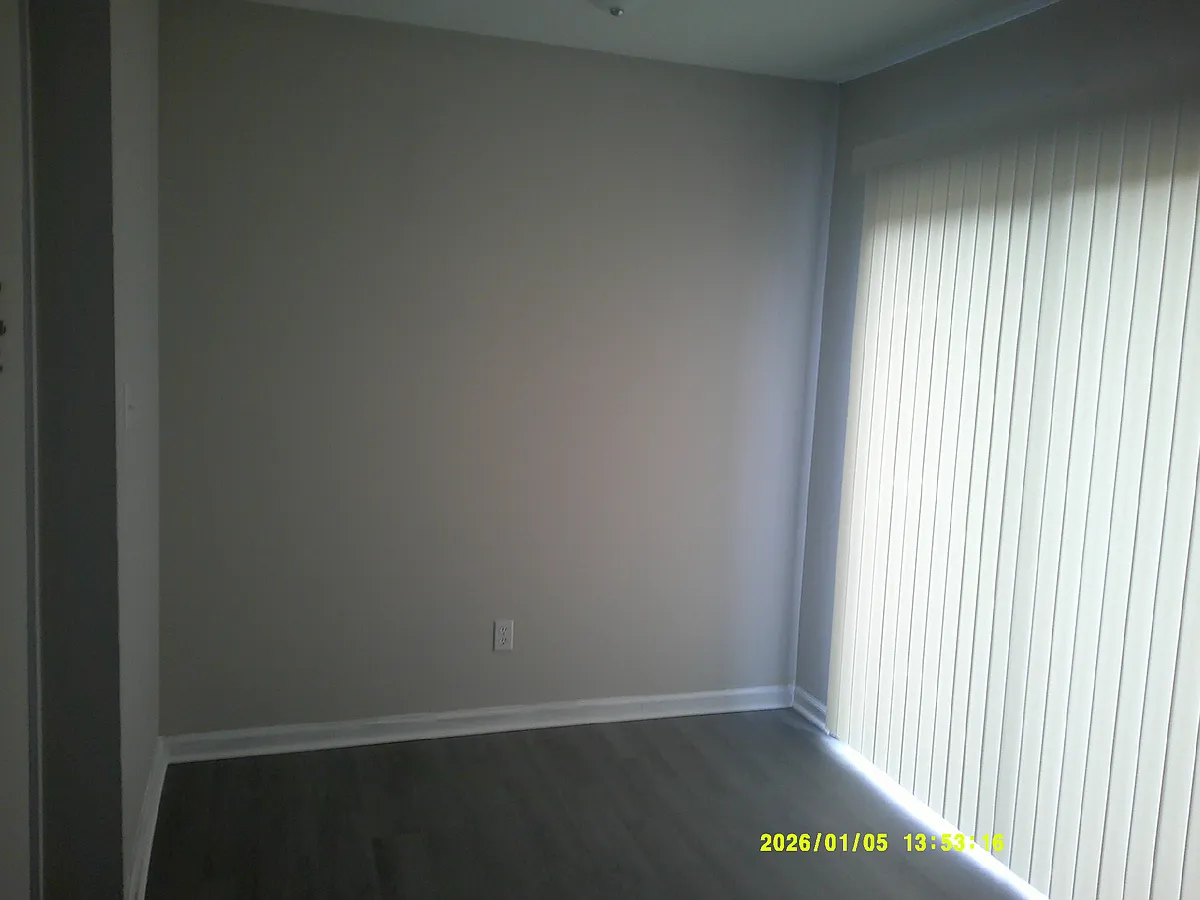 Building Photo - 263 16th Ave NE #7