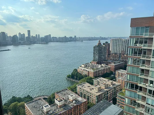 Rented by Battery Park Realty | media 18
