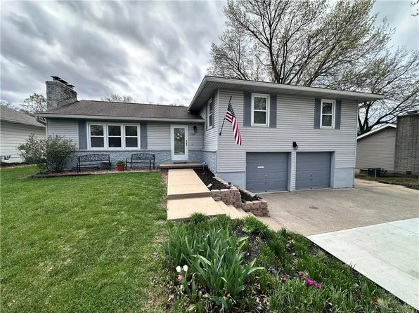 12121 E 39th Ter S, Independence, MO 64052