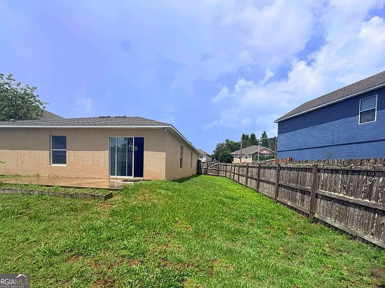 94 Pine Bluff Blvd E — Photo 33