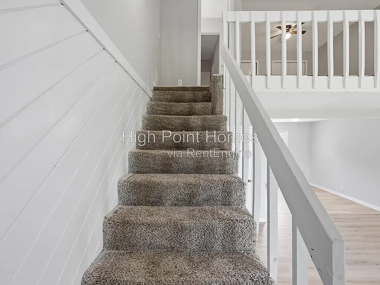 90 Park St #109 — Photo 21