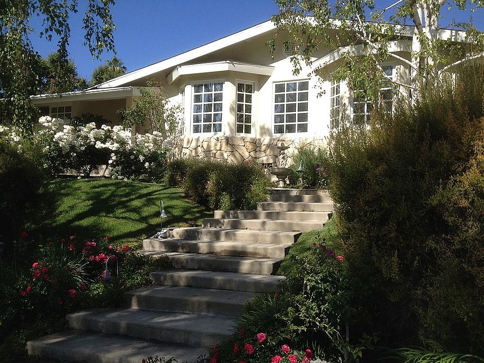 1st image of 4623 La Subida Pl