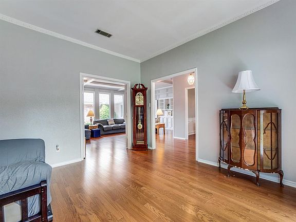 4th image of 9419 Windy Knoll Dr