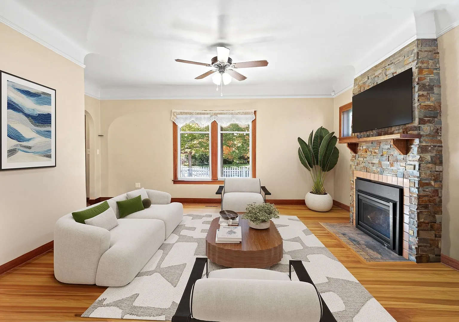 Historic Waverly Place Home across close to Corbin Park! — Photo 2
