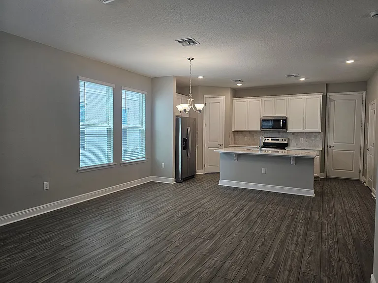 14371 Braemar St — Photo 2