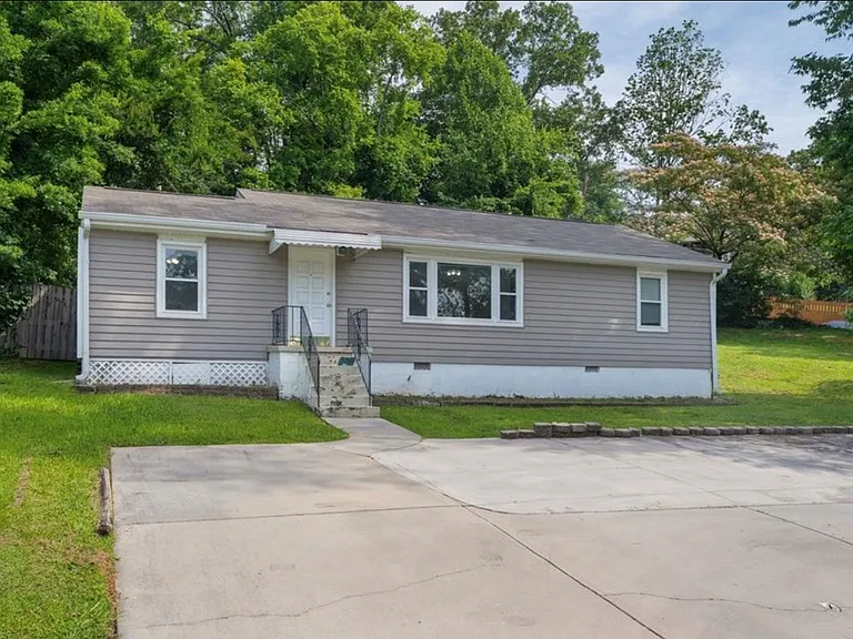 711 Barton Ave — Photo 27