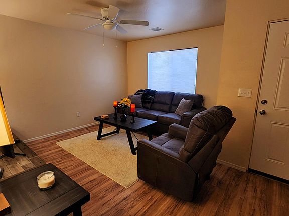 2nd image of 566 Campbell St Unit B