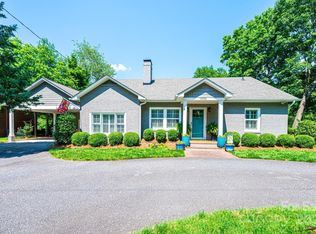 2024 5th Street Pl NW, Hickory, NC 28601