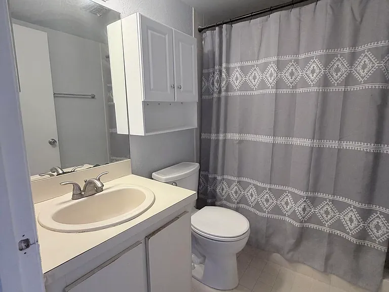 3725 Village Dr #D — Photo 5