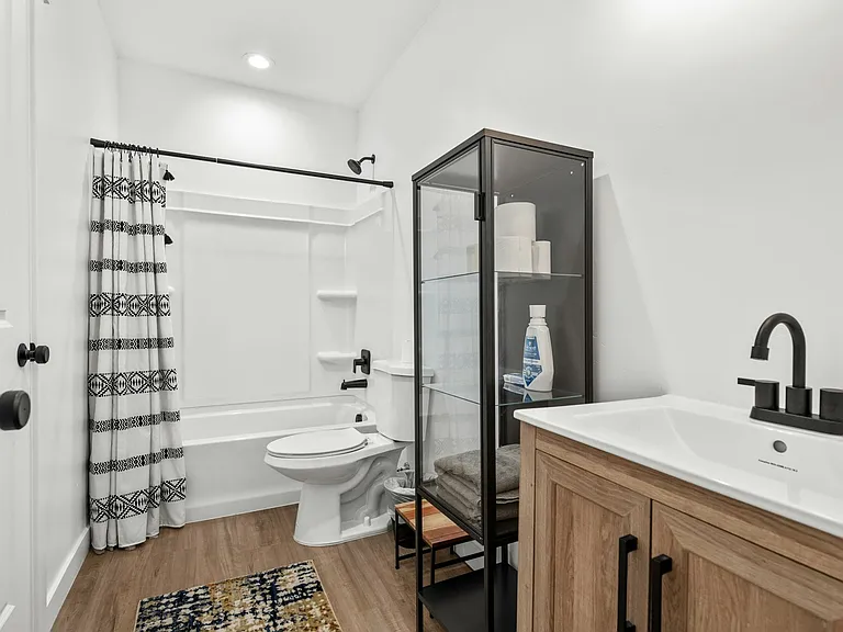627 S Meade St — Photo 37