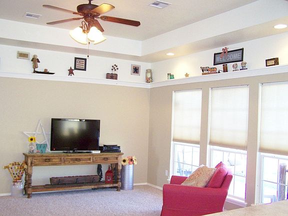 3rd image of 1507 Pheasant Cir