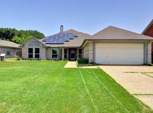 8105 Hulen Park Cir, Fort Worth, TX 76123