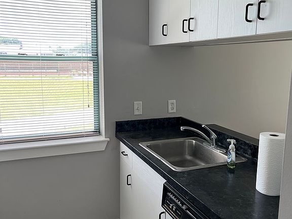 5th image of 100 W Squantum St APT 108