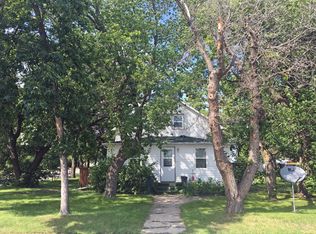 523 13th St NW, Devils Lake, ND 58301
