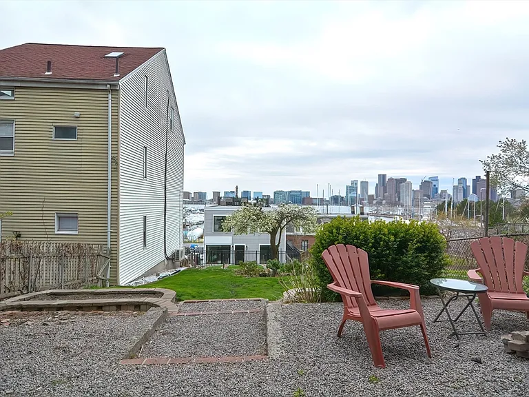 205 Webster St #1 — Photo 21