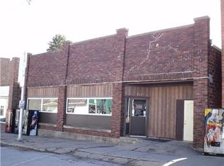 211 E 1st St, Mechanicsville, IA 52306