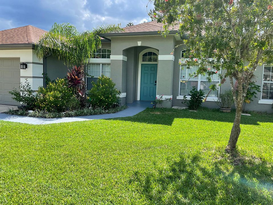 1st image of 19 Prattwood Ln