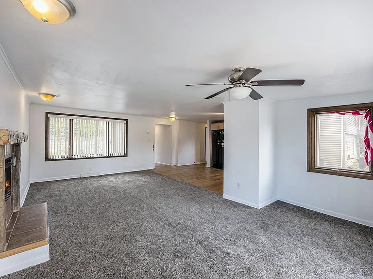 10401 Degrand Dr — Photo 50