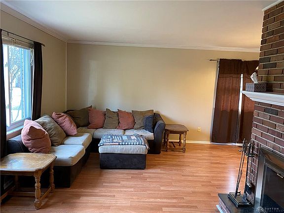 4th image of 2404 West Ave