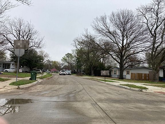 5th image of 1910 Meadow Ln