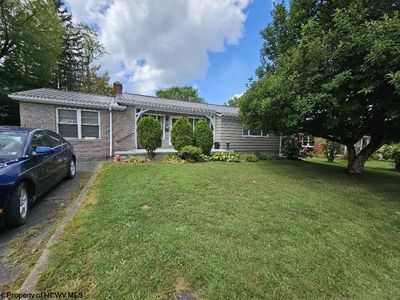 607 S Pike St, Shinnston, WV, 26431