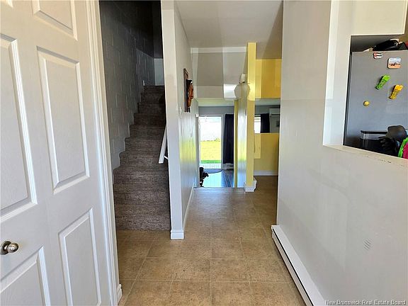 3rd image of 24 Suffolk St #35