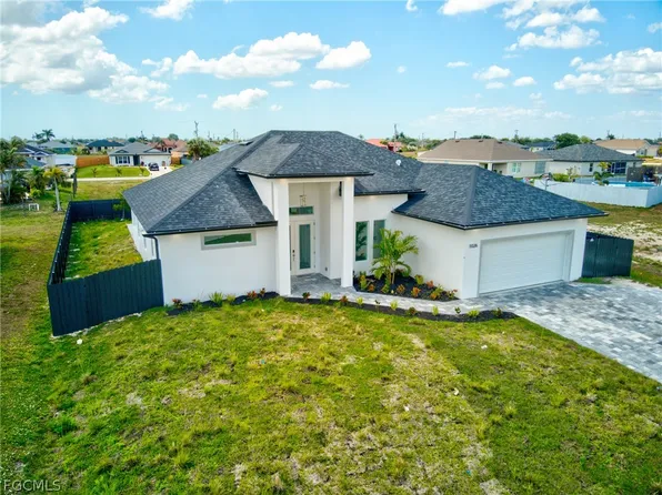 1026 Nelson Rd N, Cape Coral, FL 33993
