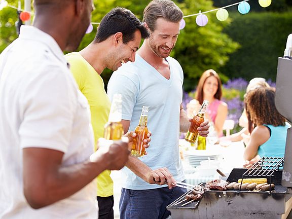 Arroyo Crossings by Trumark Homes BBQ Picnic Table Areas Livermore, CA