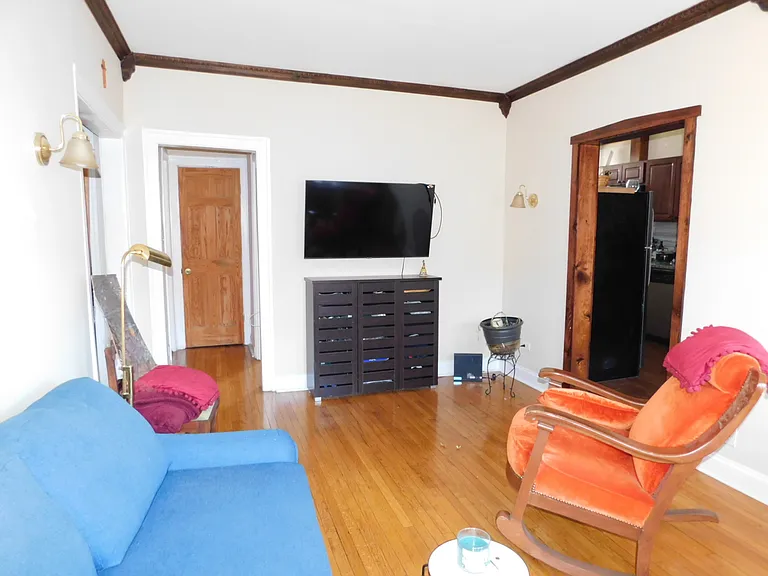 1317 W Touhy Ave #7 — Photo 2