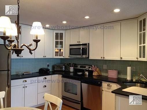 3rd image of 50 Green St #C203