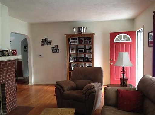 4th image of 1549 Grimes Cir