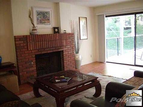 2nd image of 4033 Bridgewood Ln