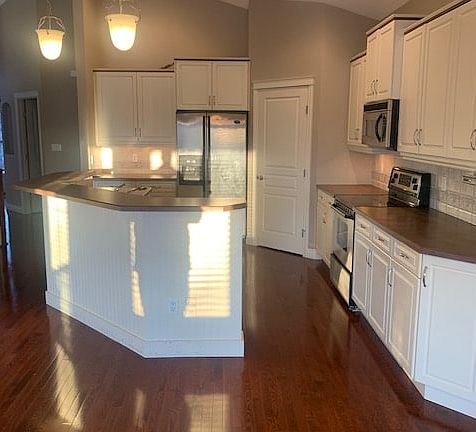 3rd image of 2069 Blackmud Creek Dr SW