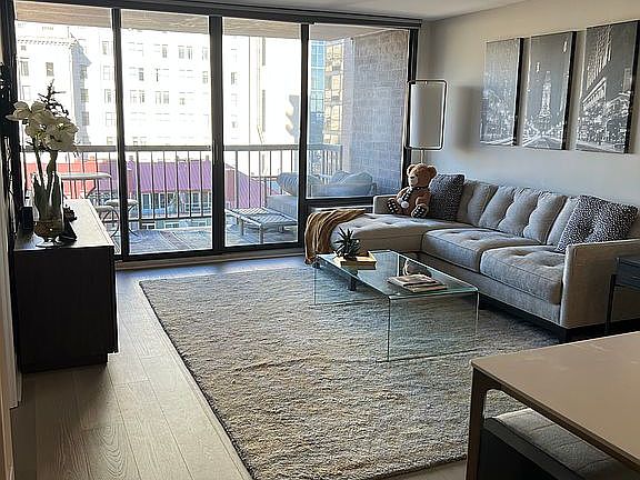 5th image of 241 S 6th St APT 1304