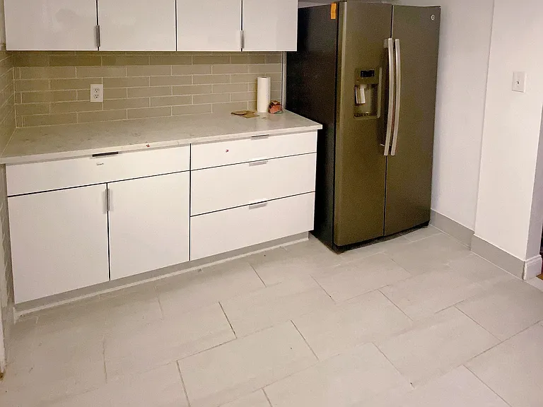 923 Mountain St — Photo 4