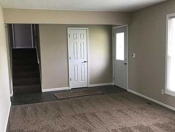 3rd image of 14407 Laquinta Dr