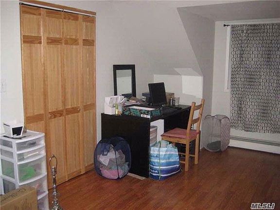 5th image of 1603 Woodstock St