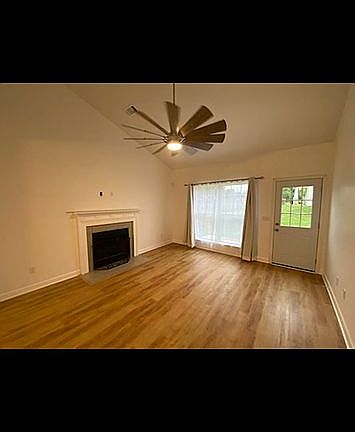 3rd image of 1806 Lincoya Bay Dr