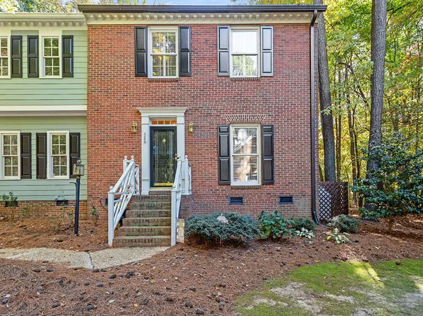 526 Weathergreen Dr, Raleigh, NC 27615