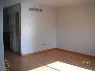 3rd image of 38122 Jamestown Dr