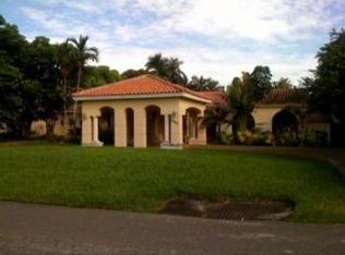 8495 SW 4th St, Miami, FL 33144