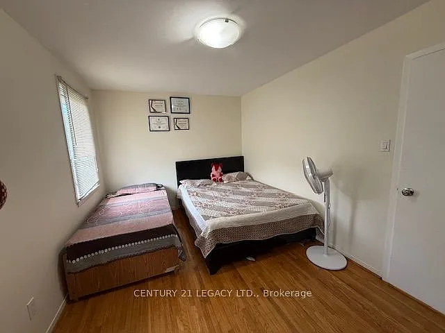 25 Edenborough Dr #UPPER — Photo 9