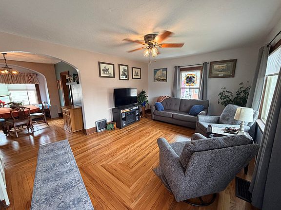 4th image of 420 S Lincoln Avenue